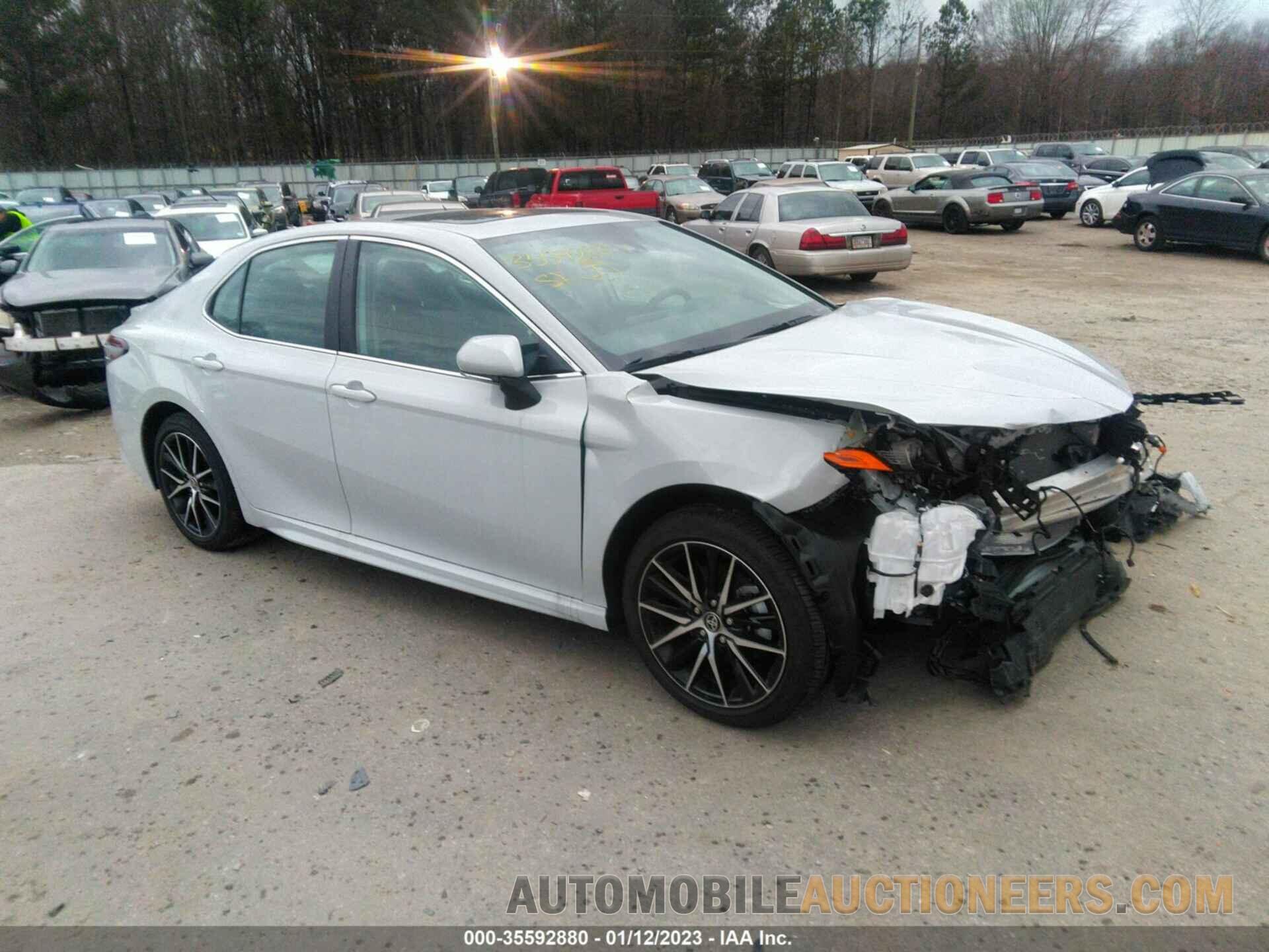 4T1T11AK6NU007143 TOYOTA CAMRY 2022