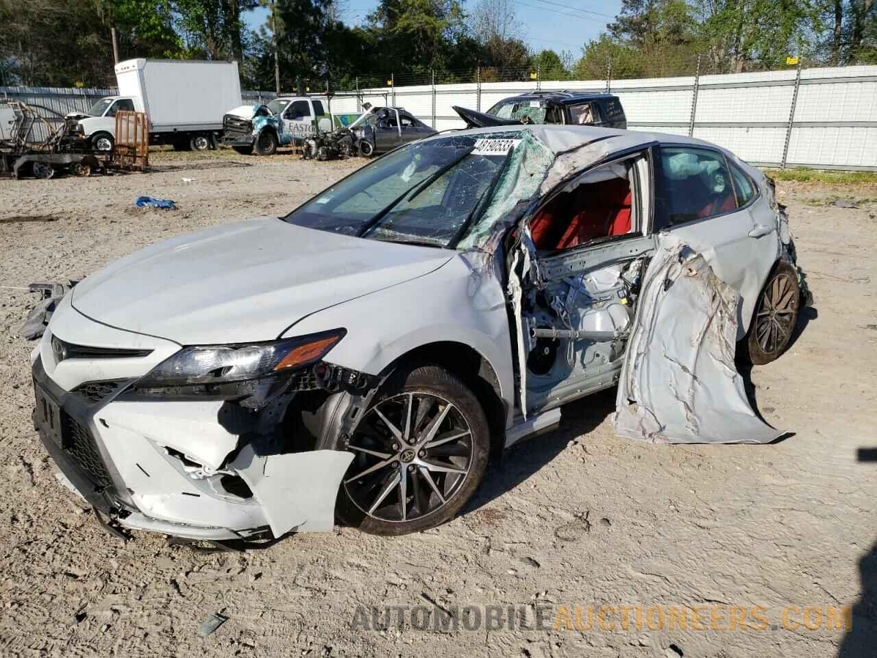 4T1T11AK7NU025084 TOYOTA CAMRY 2022