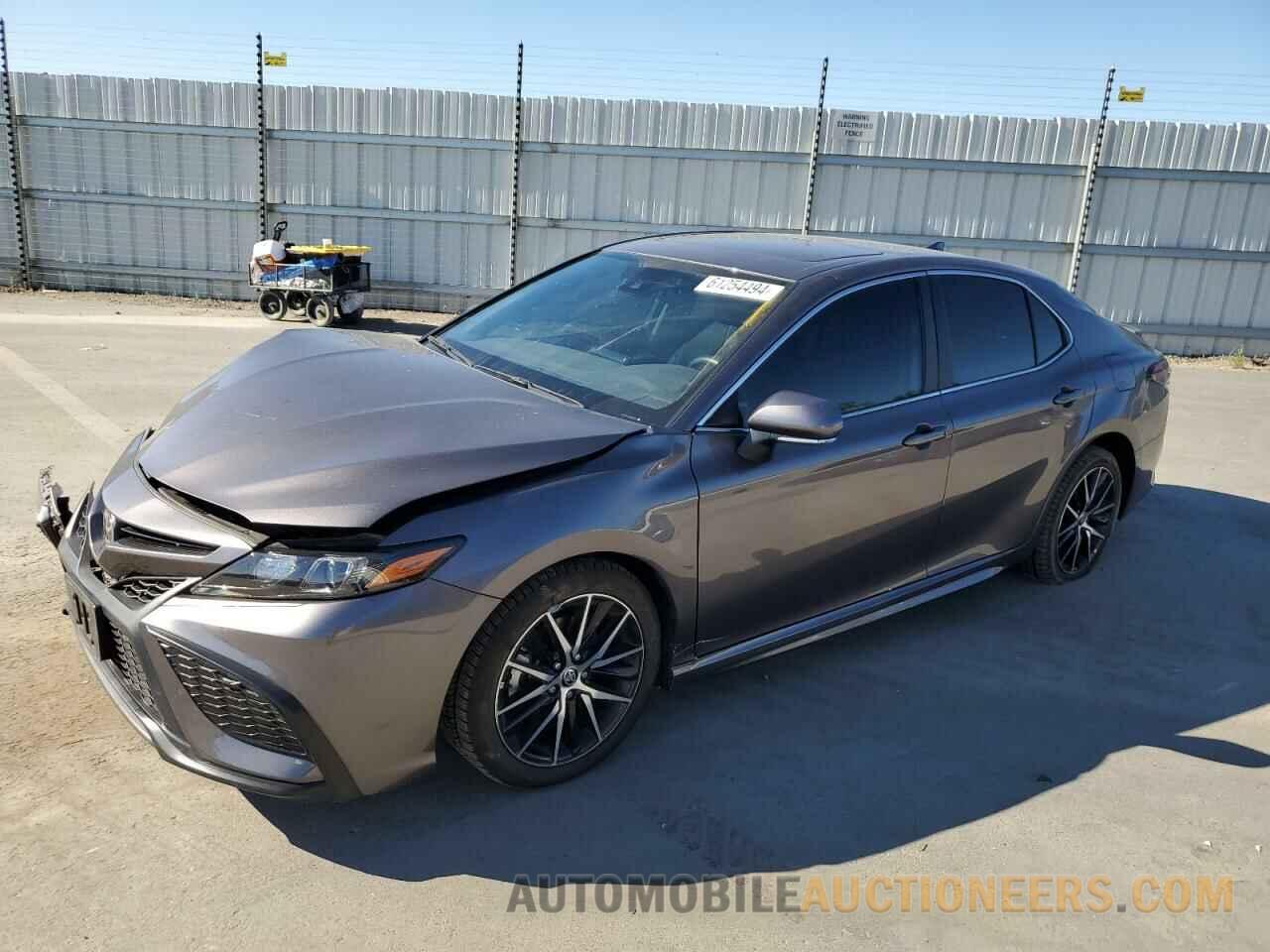 4T1T11AK7NU636748 TOYOTA CAMRY 2022