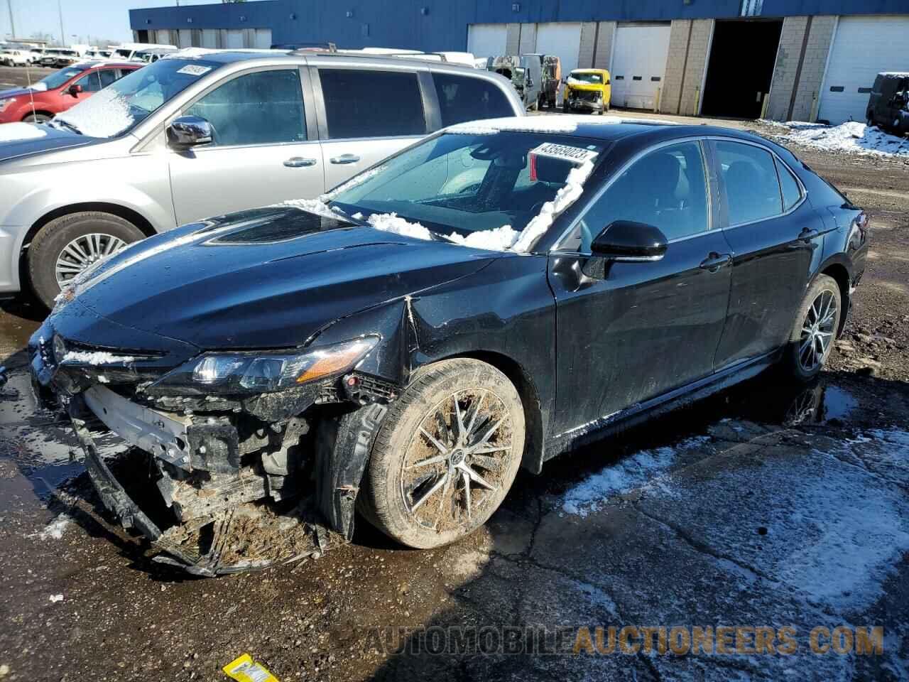 4T1T11AK7NU651248 TOYOTA CAMRY 2022