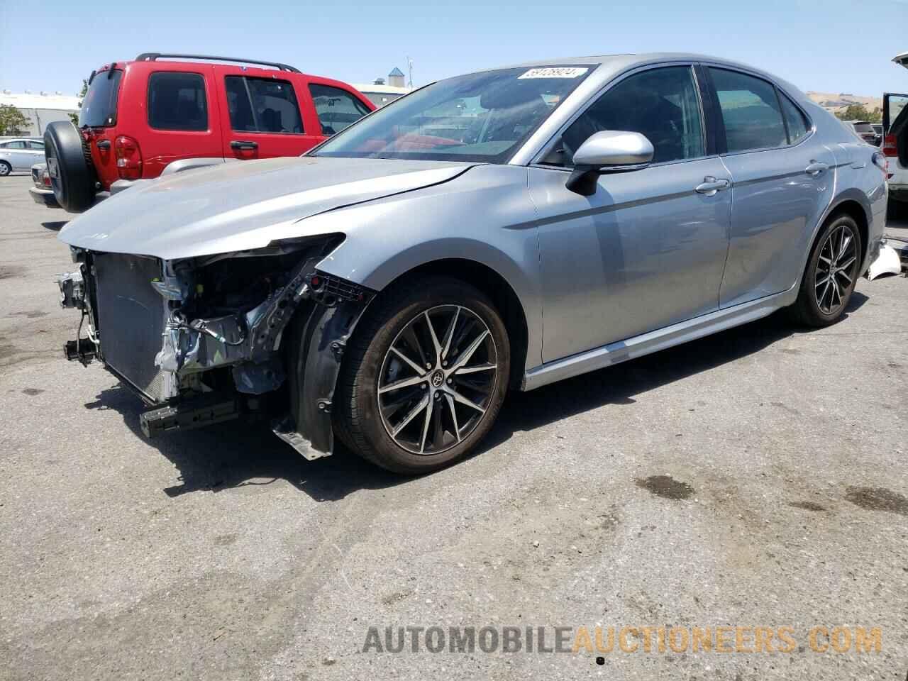 4T1T11AK7NU697405 TOYOTA CAMRY 2022