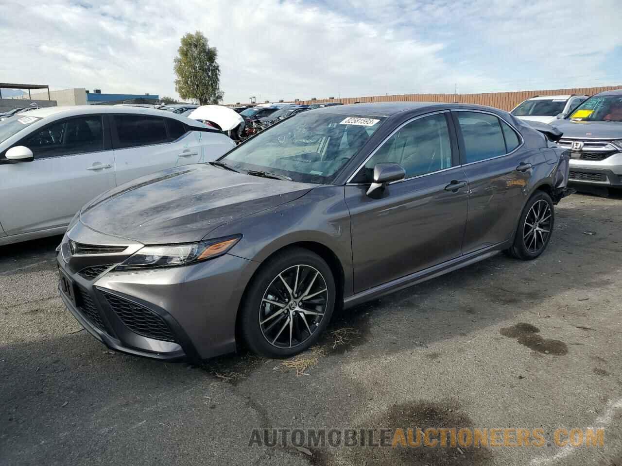 4T1T11AK7RU850869 TOYOTA CAMRY 2024