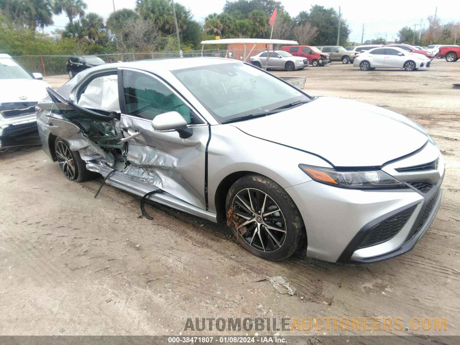 4T1T11AK7RU851651 TOYOTA CAMRY 2024