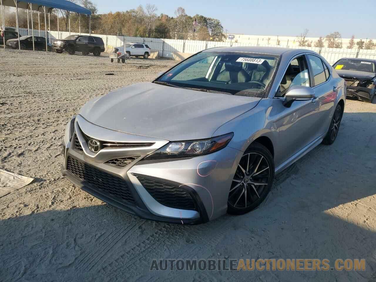 4T1T11AK8MU560441 TOYOTA CAMRY 2021