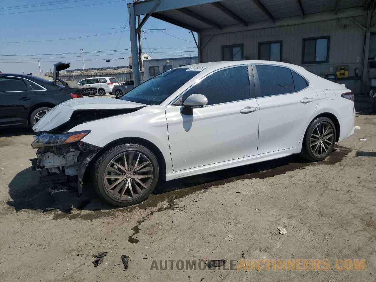 4T1T11AK8NU032500 TOYOTA CAMRY 2022