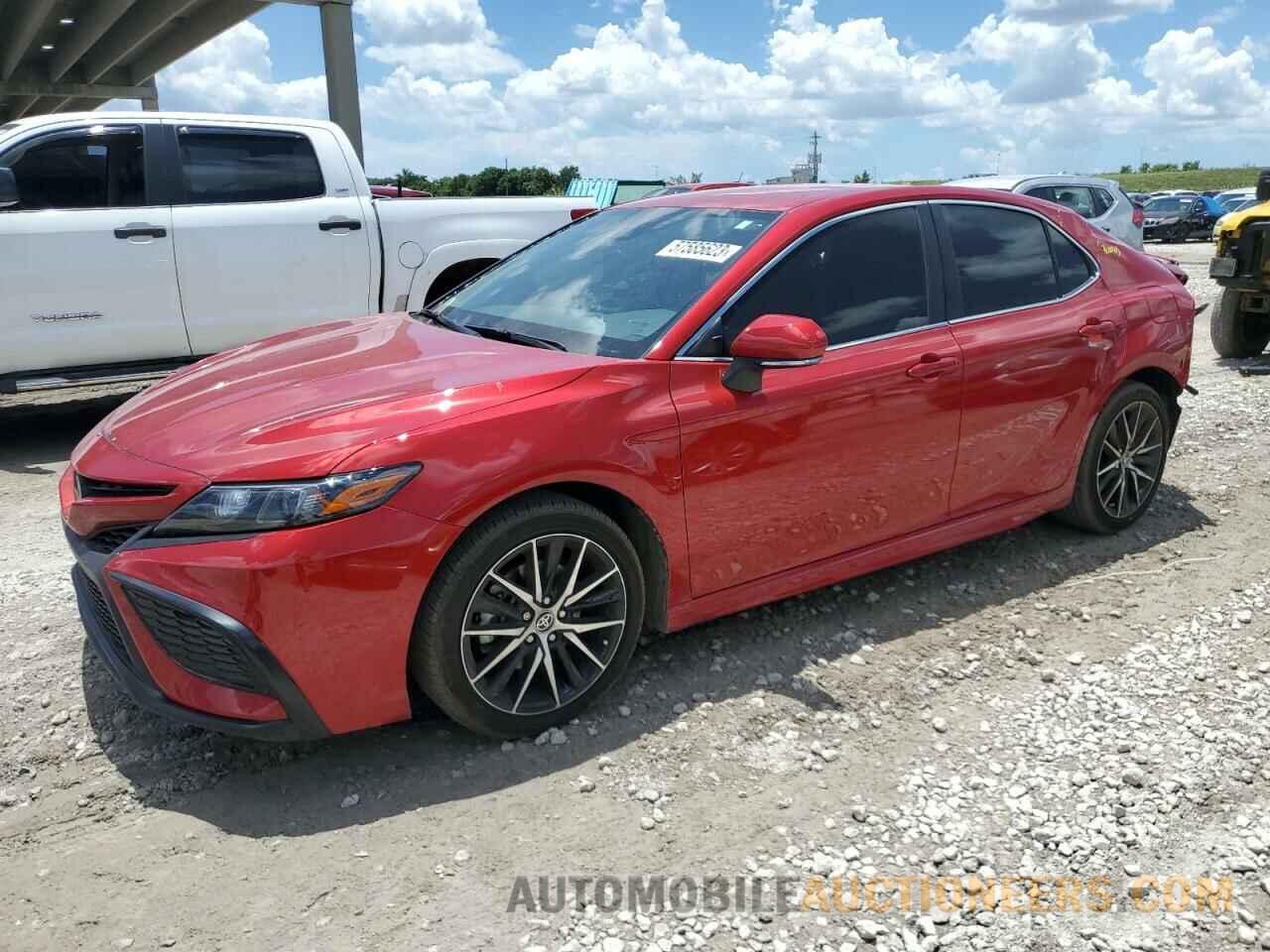 4T1T11AKXNU049010 TOYOTA CAMRY 2022