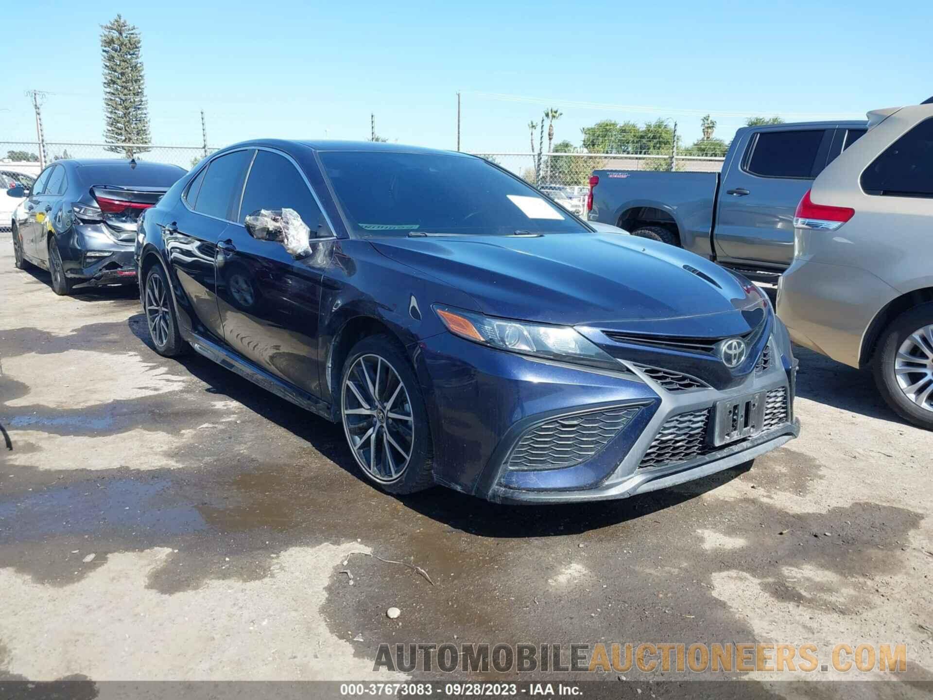 4T1T11BK3MU032370 TOYOTA CAMRY 2021