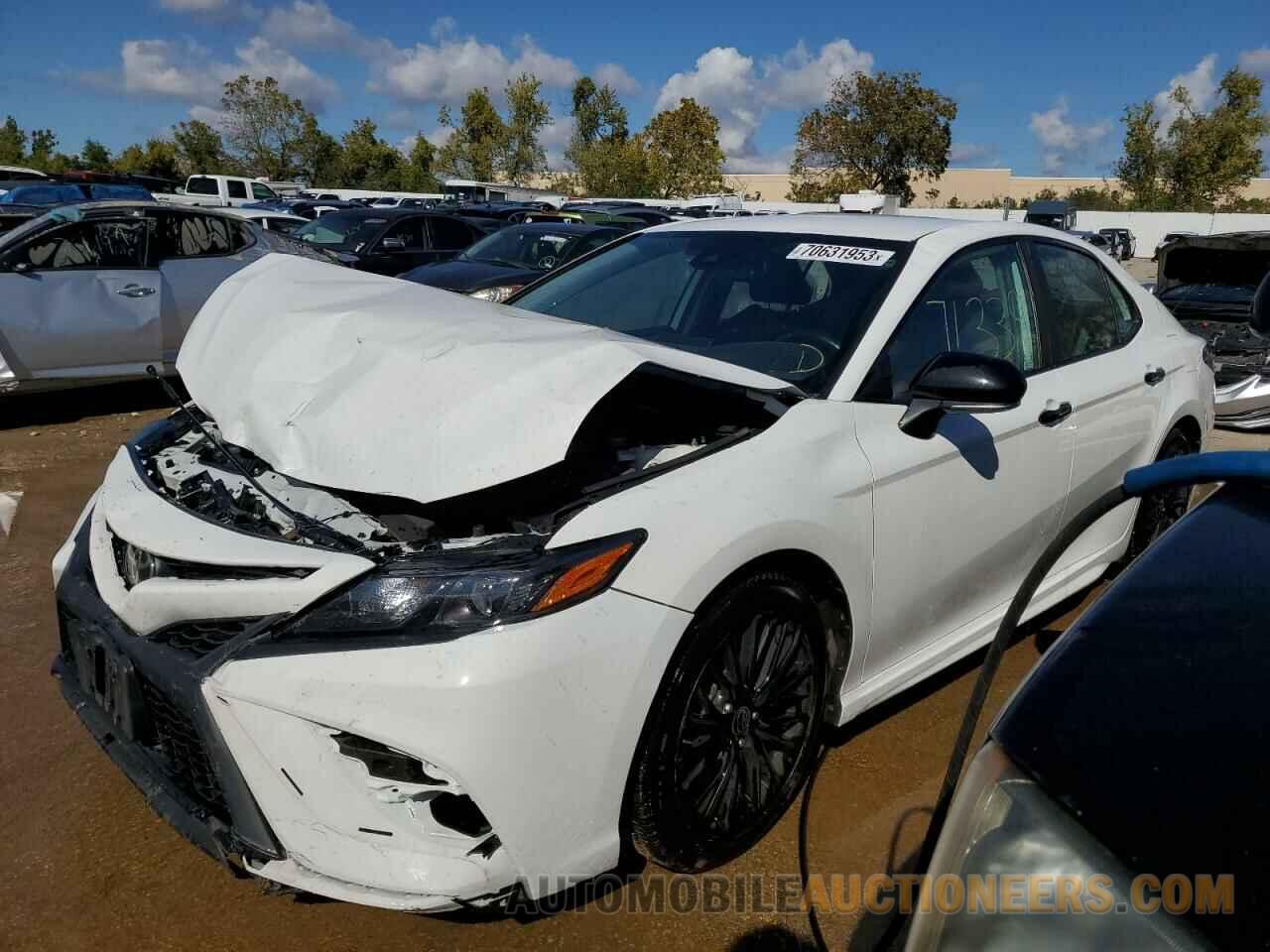 4T1T11BK3MU038069 TOYOTA CAMRY 2021