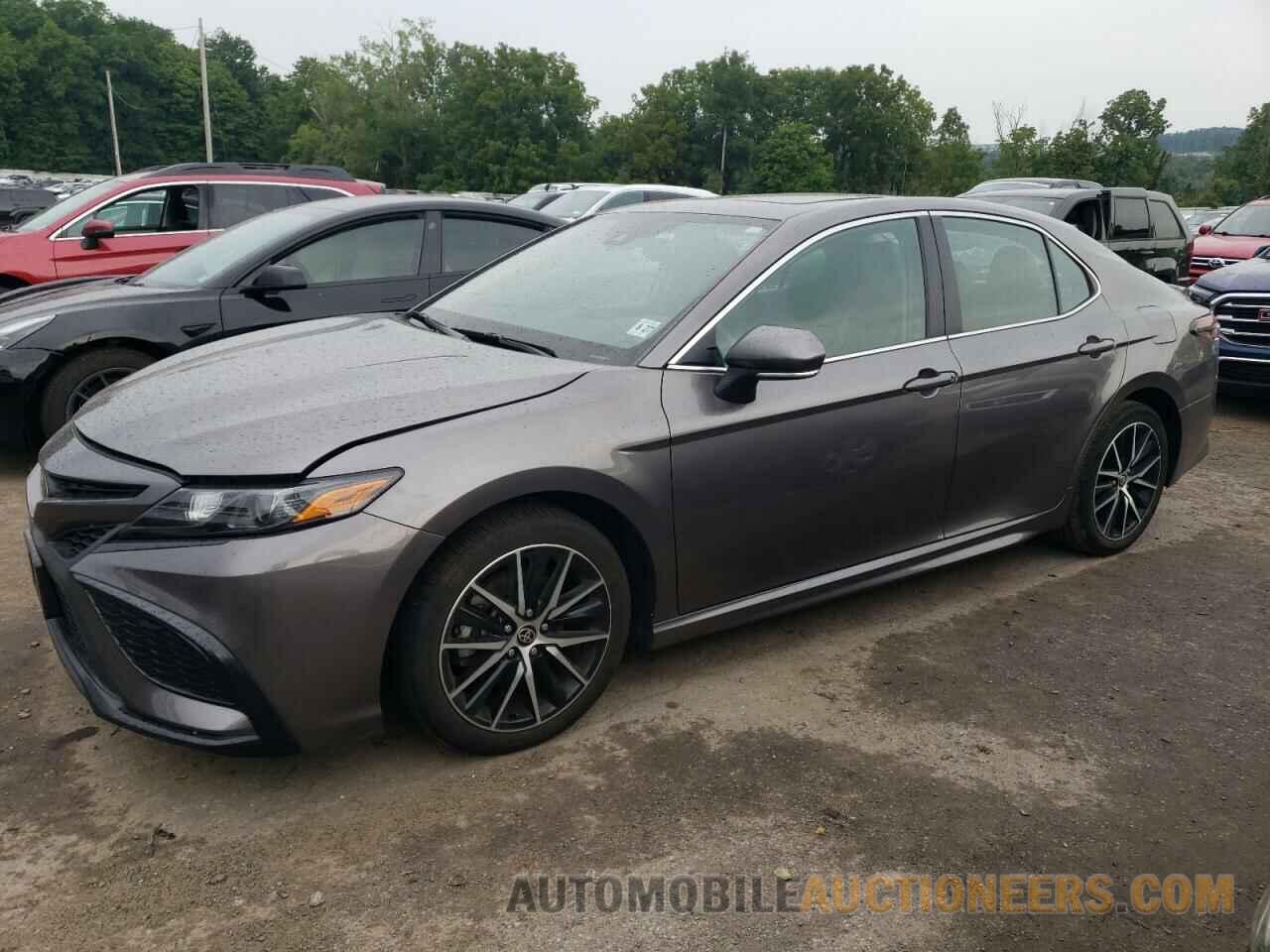 4T1T11BK3NU071123 TOYOTA CAMRY 2022