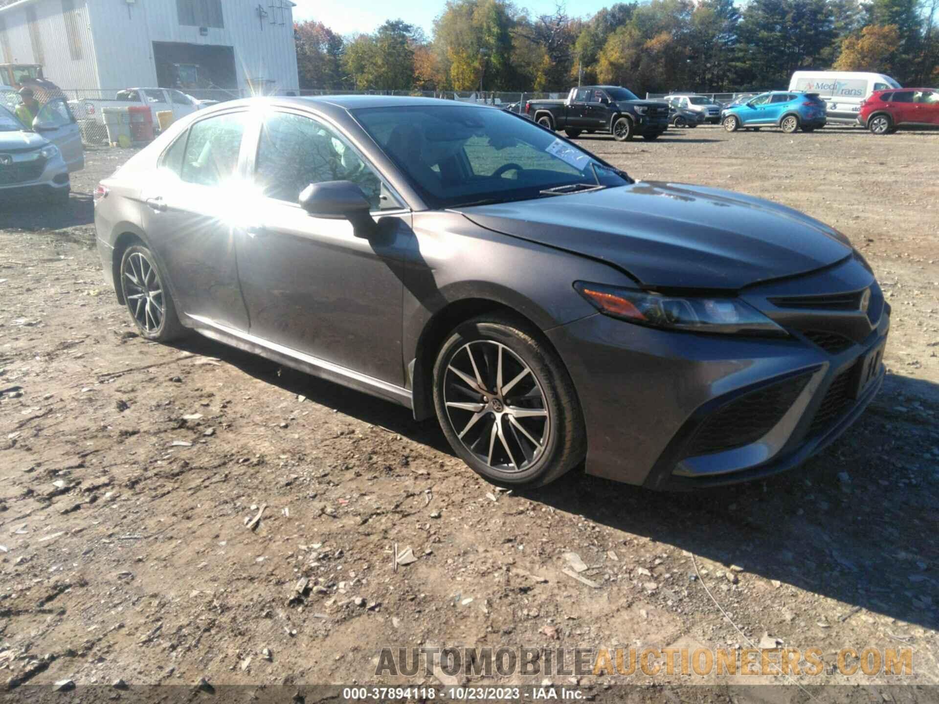 4T1T11BK4MU039828 TOYOTA CAMRY 2021