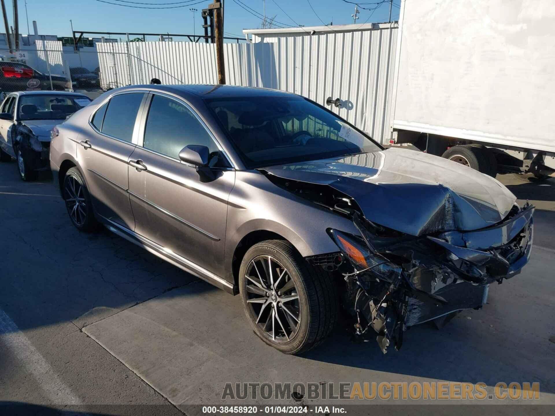 4T1T11BK4MU042163 TOYOTA CAMRY 2021