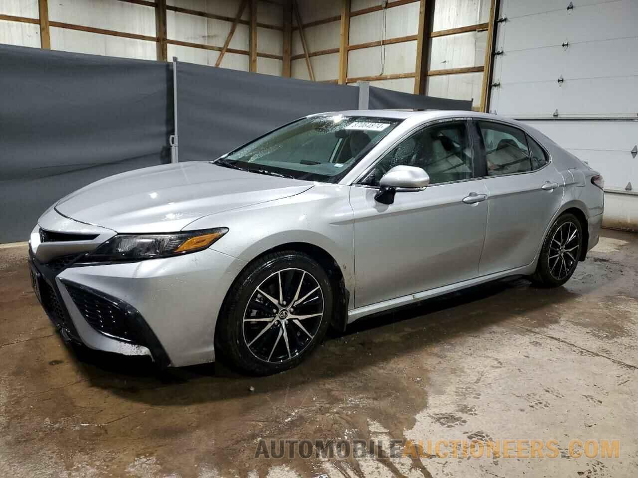 4T1T11BK4RU112817 TOYOTA CAMRY 2024