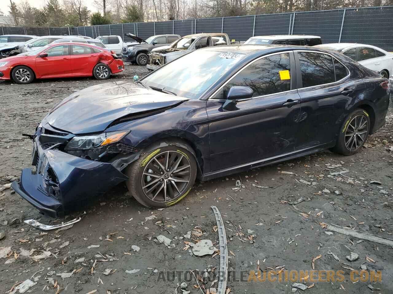 4T1T11BK9NU053824 TOYOTA CAMRY 2022