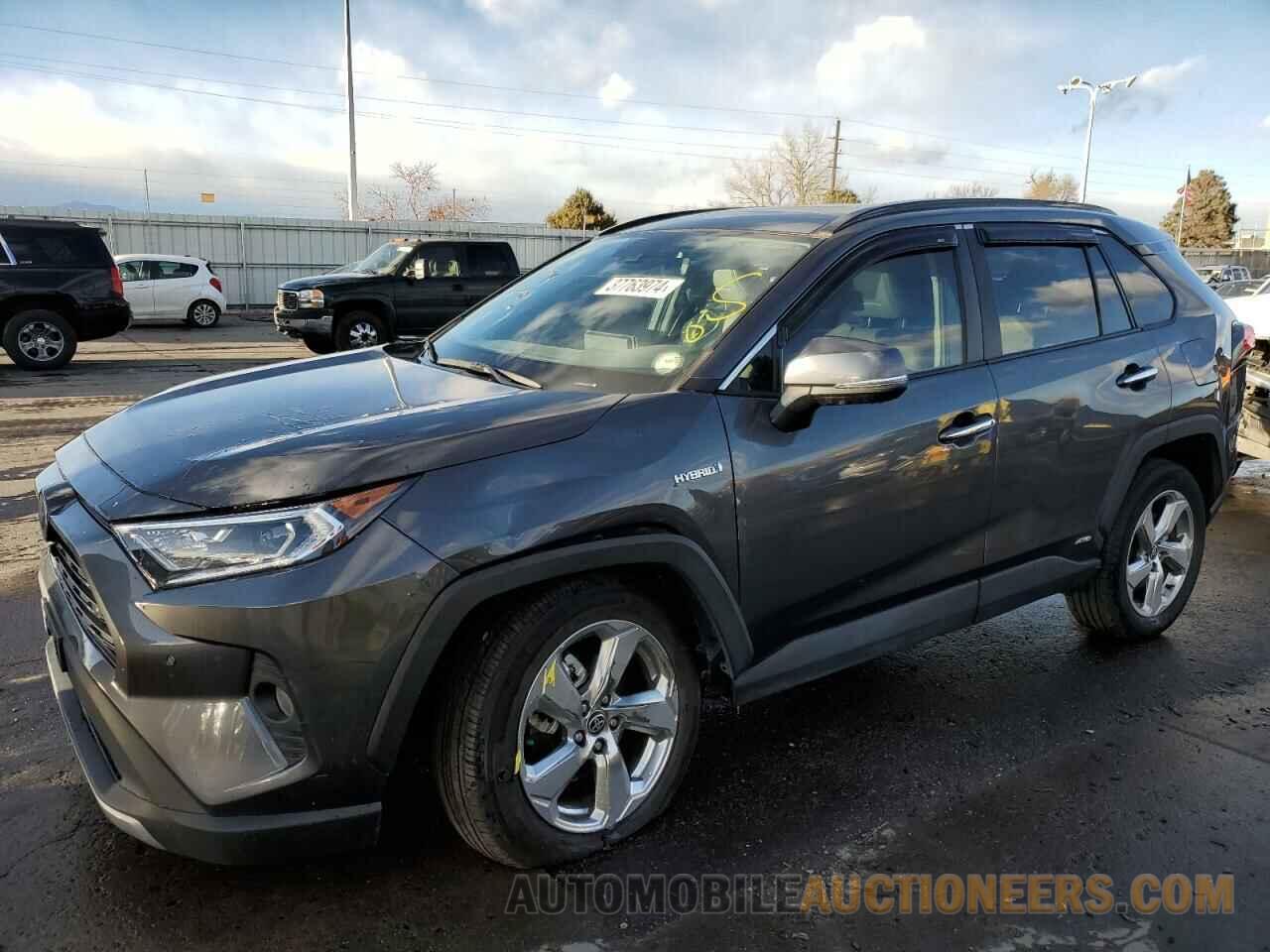 4T3D6RFV0MU052706 TOYOTA RAV4 2021