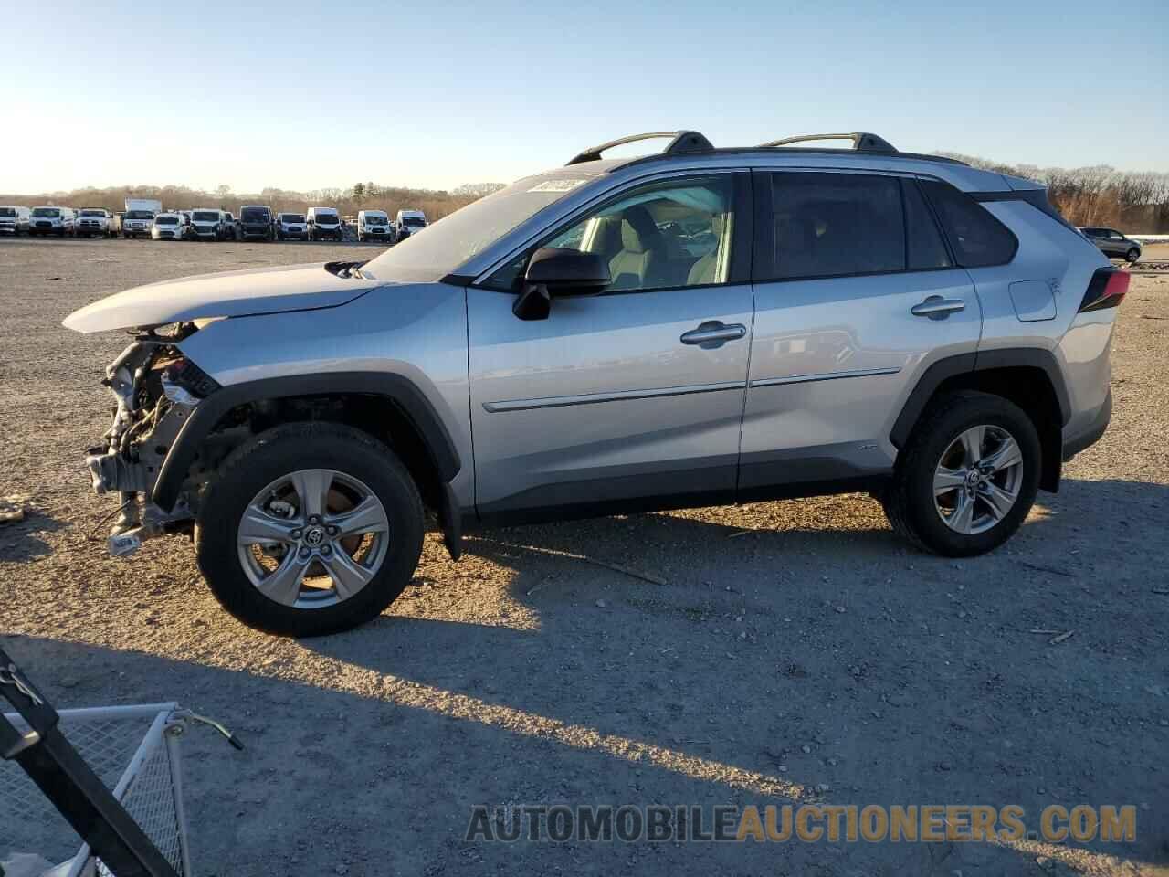 4T3LWRFV4RU143903 TOYOTA RAV4 2024