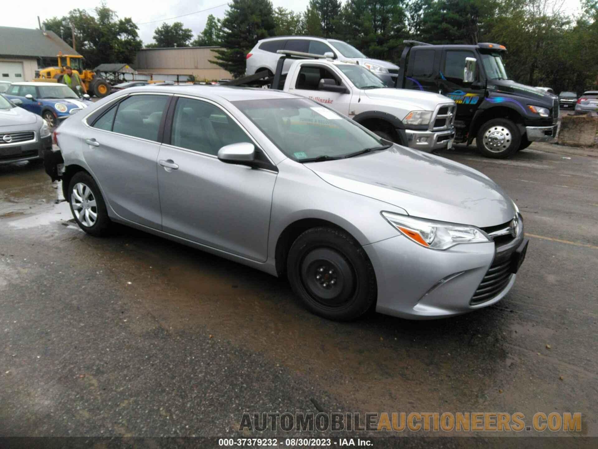 4T4BF1FK0FR445329 TOYOTA CAMRY 2015