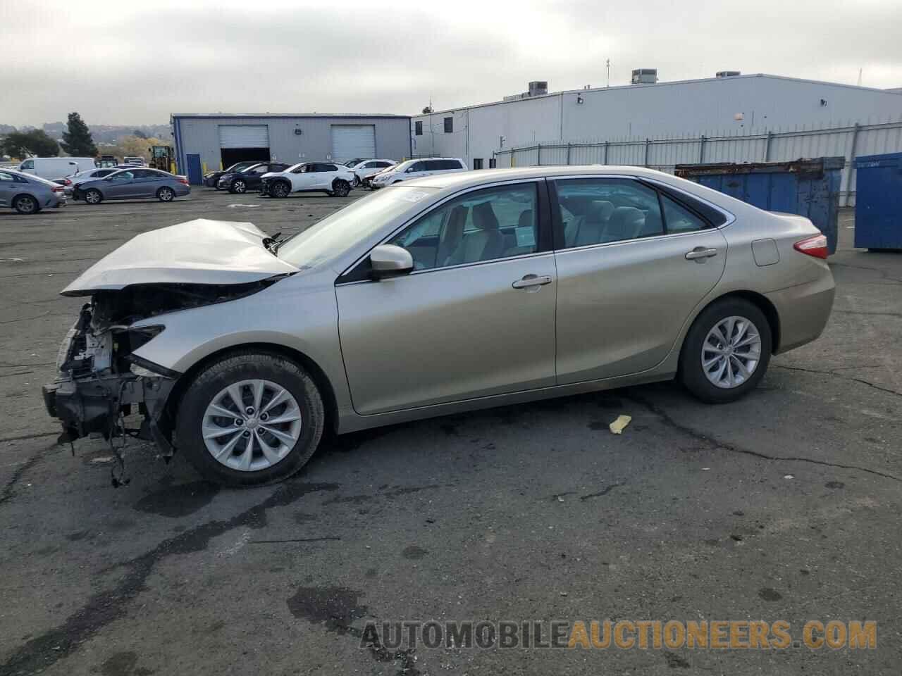 4T4BF1FK0FR467329 TOYOTA CAMRY 2015