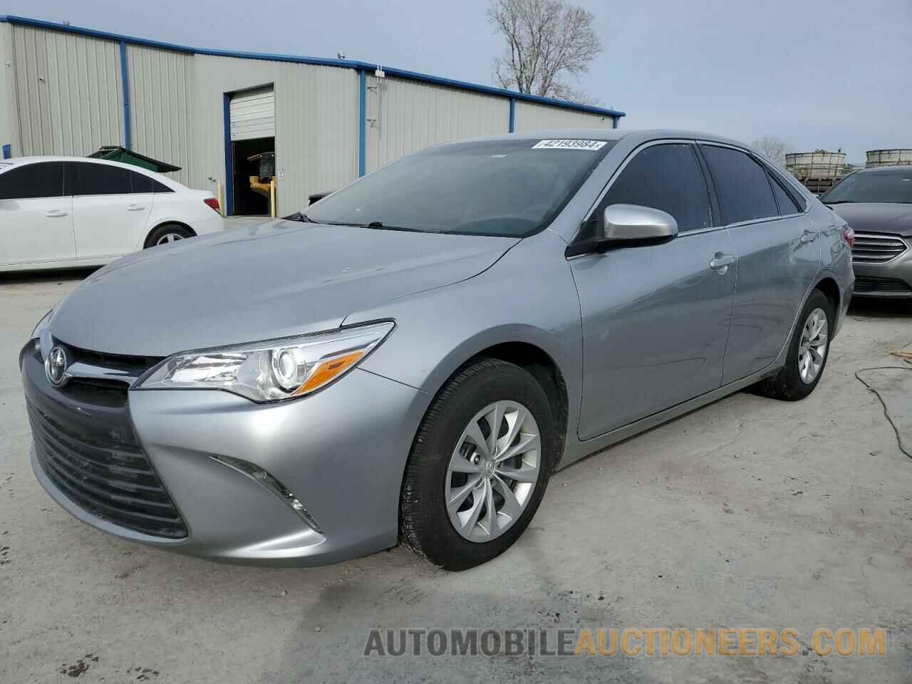 4T4BF1FK0FR470635 TOYOTA CAMRY 2015