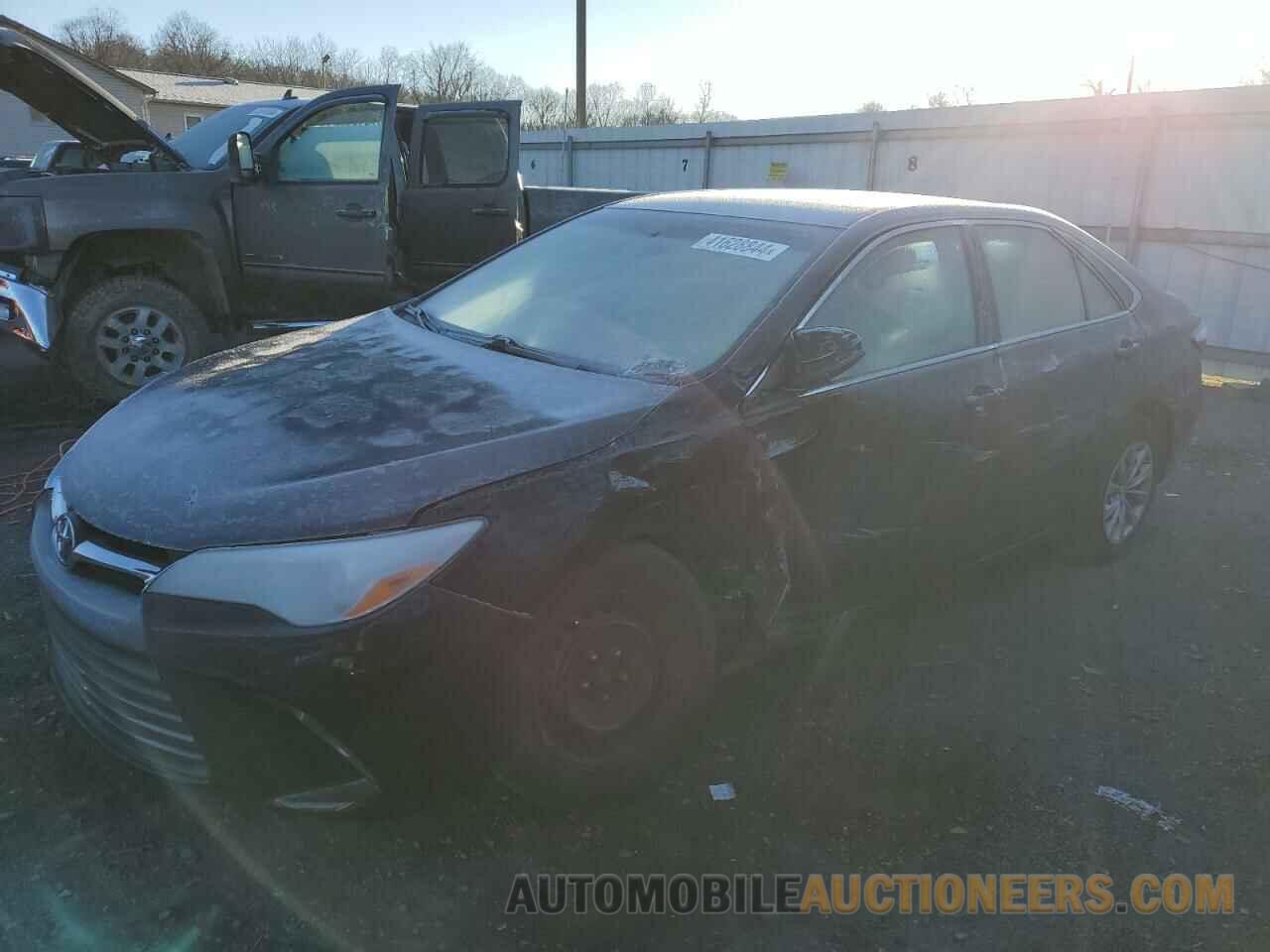 4T4BF1FK0FR475933 TOYOTA CAMRY 2015