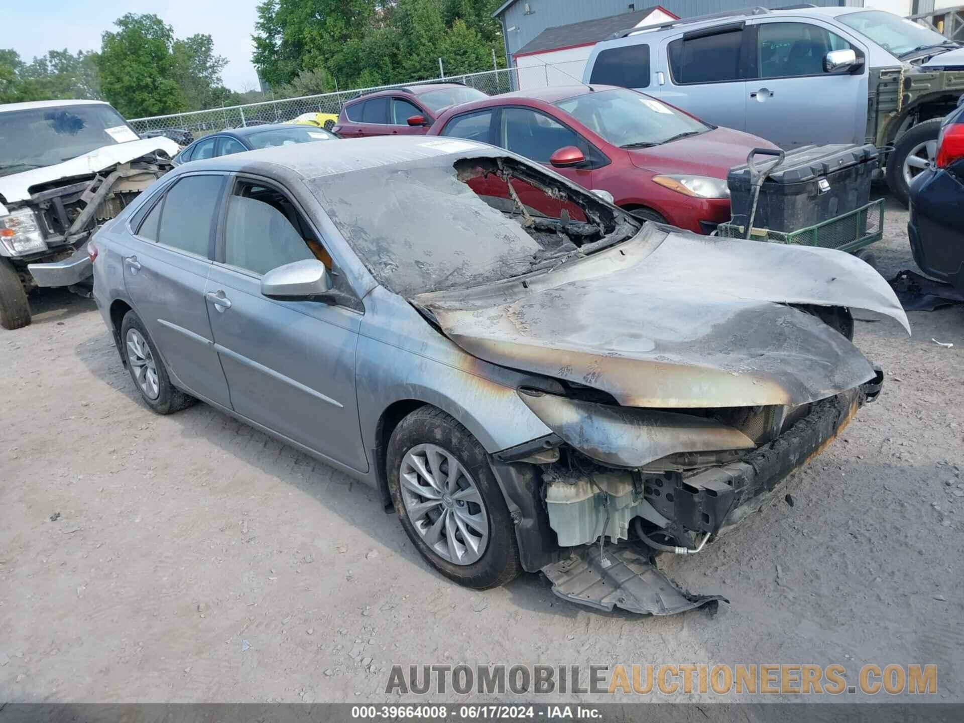 4T4BF1FK0FR493686 TOYOTA CAMRY 2015