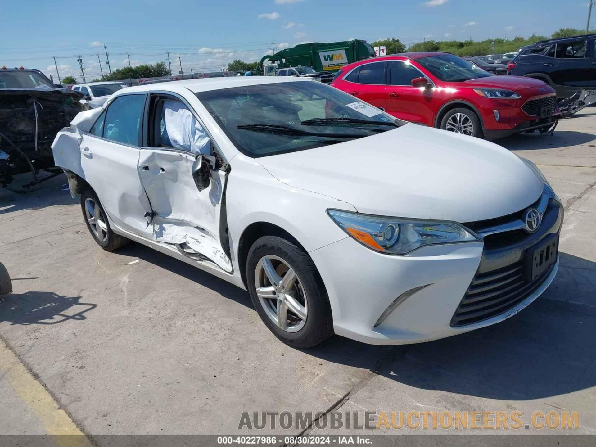 4T4BF1FK0FR496992 TOYOTA CAMRY 2015