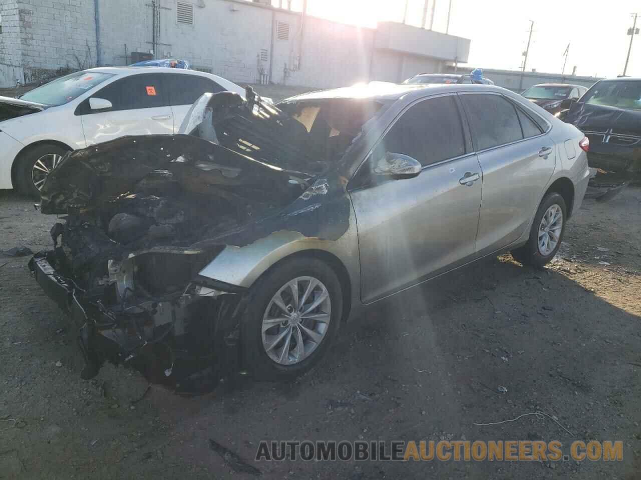 4T4BF1FK0FR502919 TOYOTA CAMRY 2015