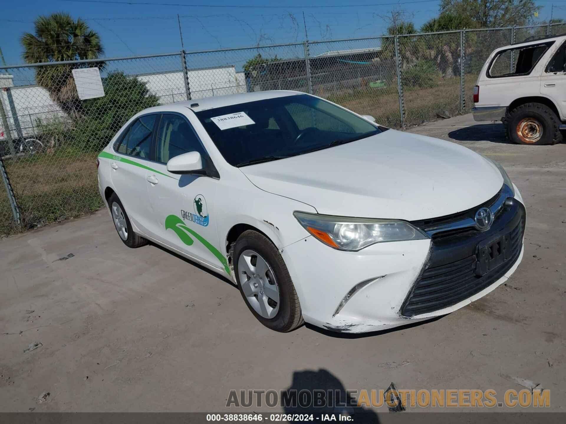 4T4BF1FK1FR451317 TOYOTA CAMRY 2015