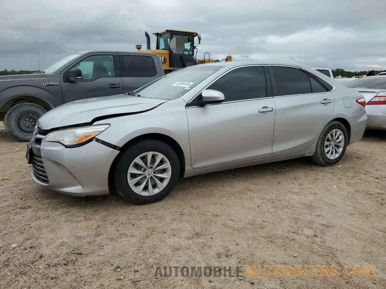 4T4BF1FK1FR452158 TOYOTA CAMRY 2015