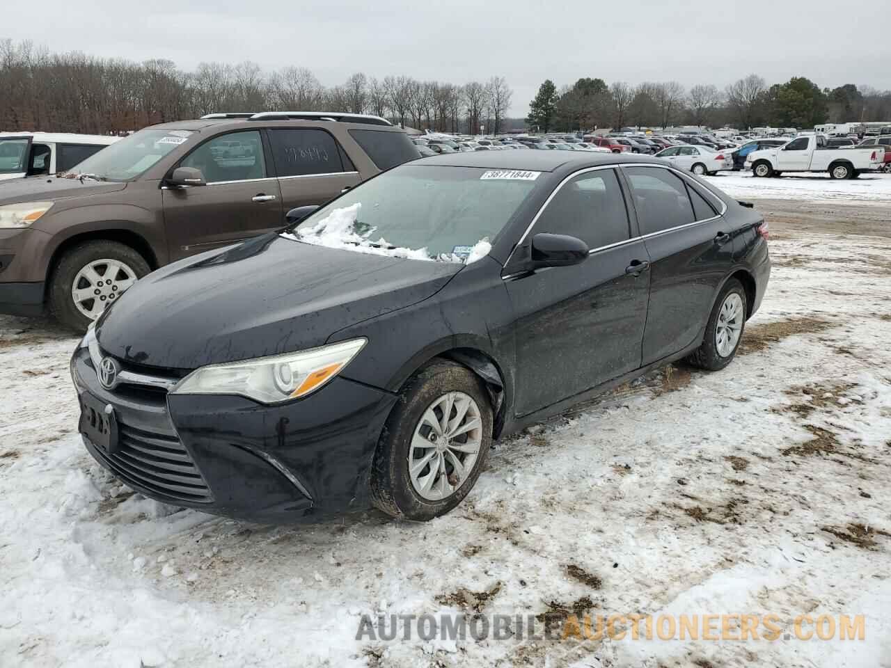 4T4BF1FK1FR463113 TOYOTA CAMRY 2015