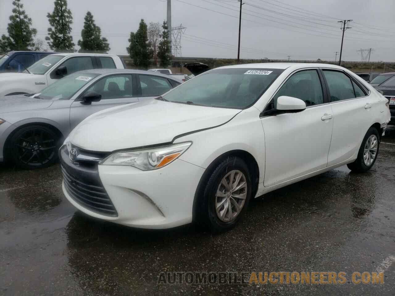 4T4BF1FK1GR520945 TOYOTA CAMRY 2016