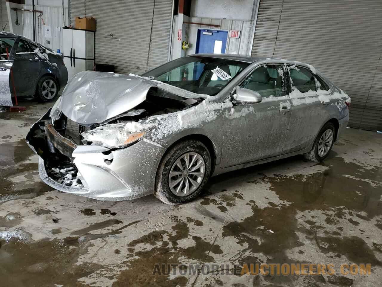 4T4BF1FK2FR453447 TOYOTA CAMRY 2015