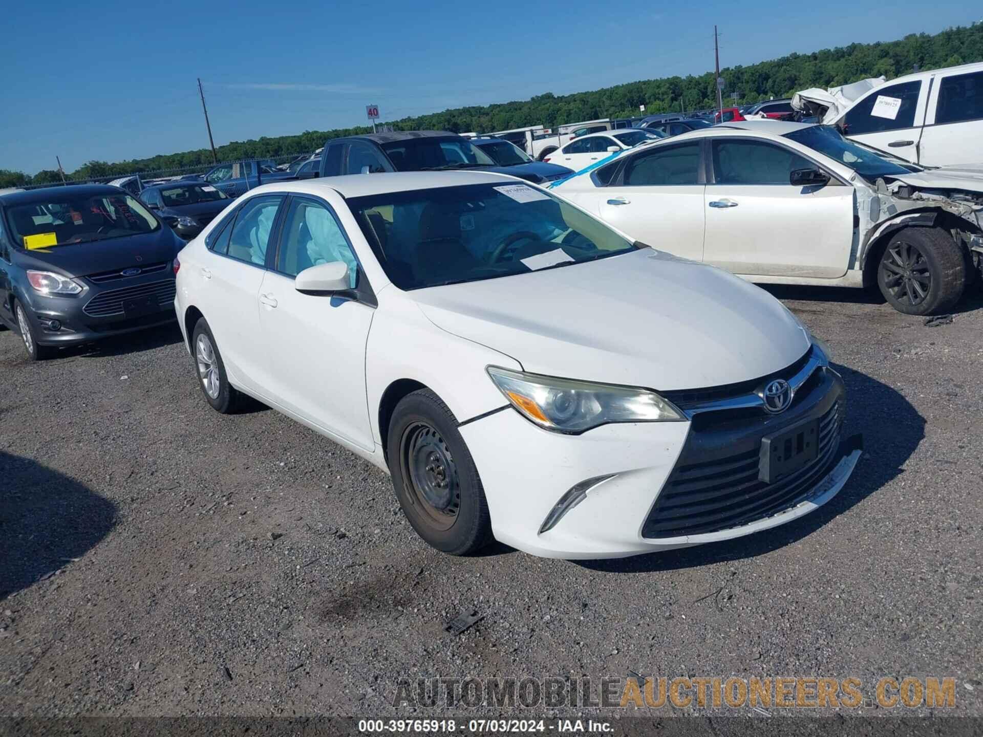 4T4BF1FK2FR470121 TOYOTA CAMRY 2015