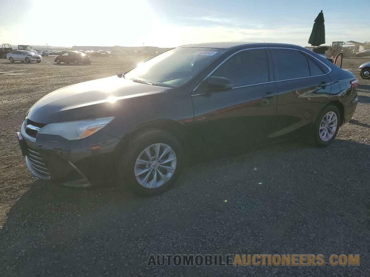 4T4BF1FK2FR493799 TOYOTA CAMRY 2015