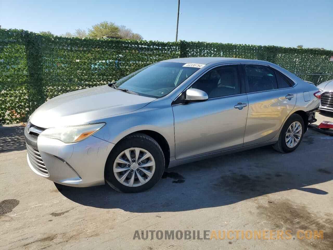 4T4BF1FK2FR498565 TOYOTA CAMRY 2015