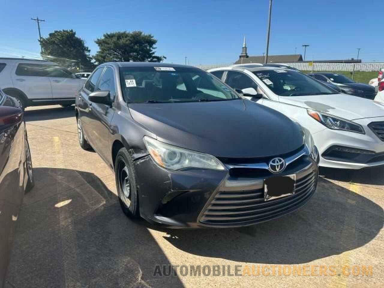 4T4BF1FK2FR504378 TOYOTA CAMRY 2015