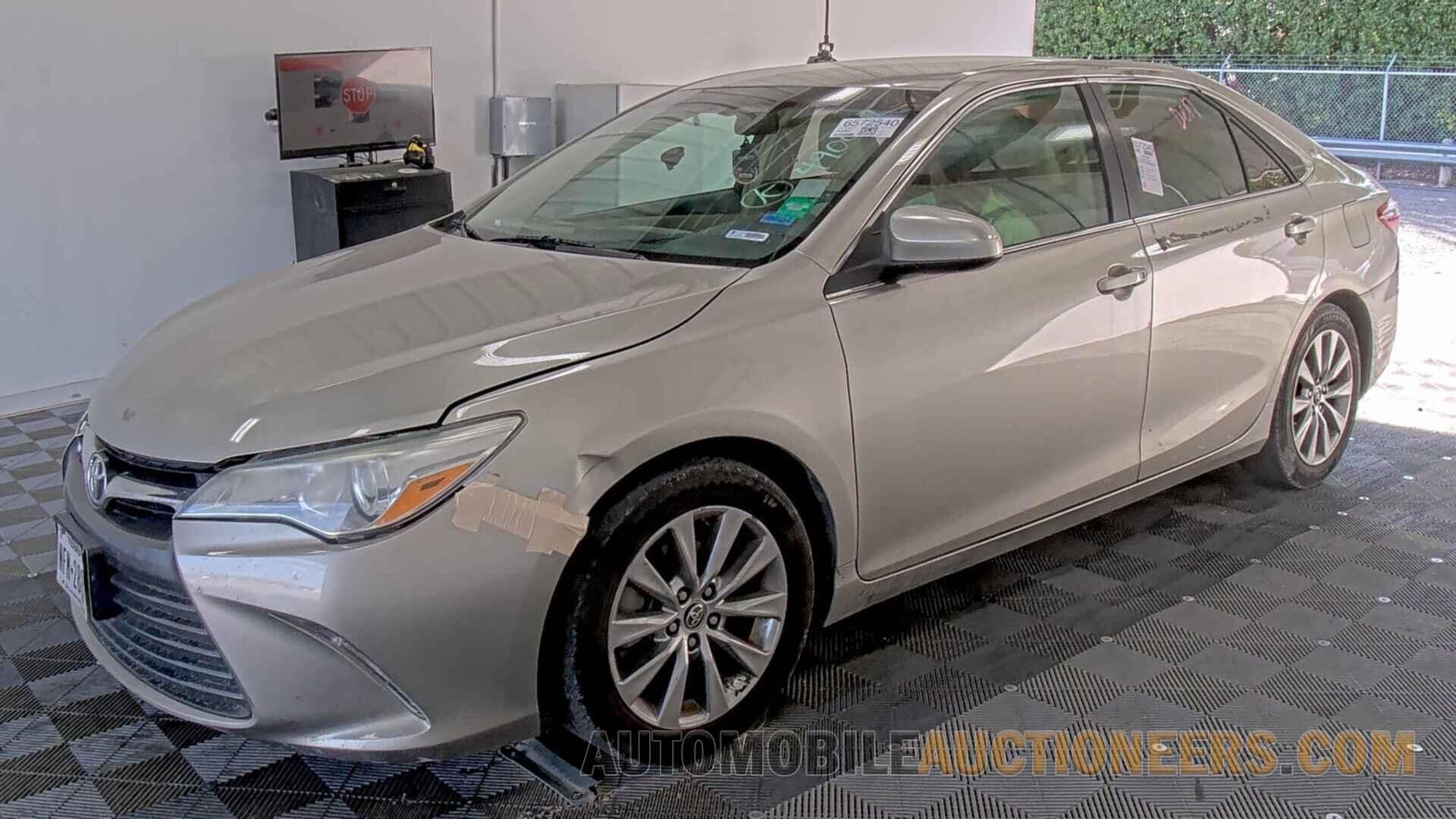 4T4BF1FK3FR490037 Toyota Camry 2015