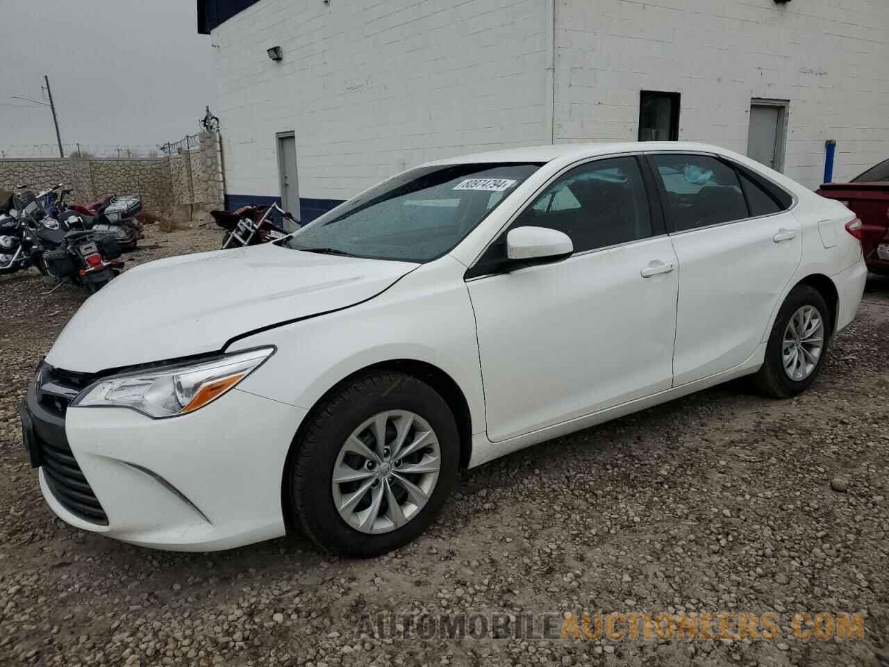 4T4BF1FK3GR525600 TOYOTA CAMRY 2016