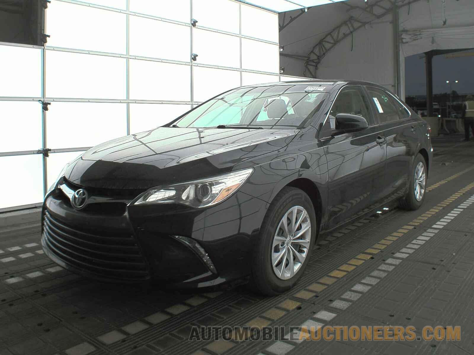 4T4BF1FK3GR572660 Toyota Camry 2016