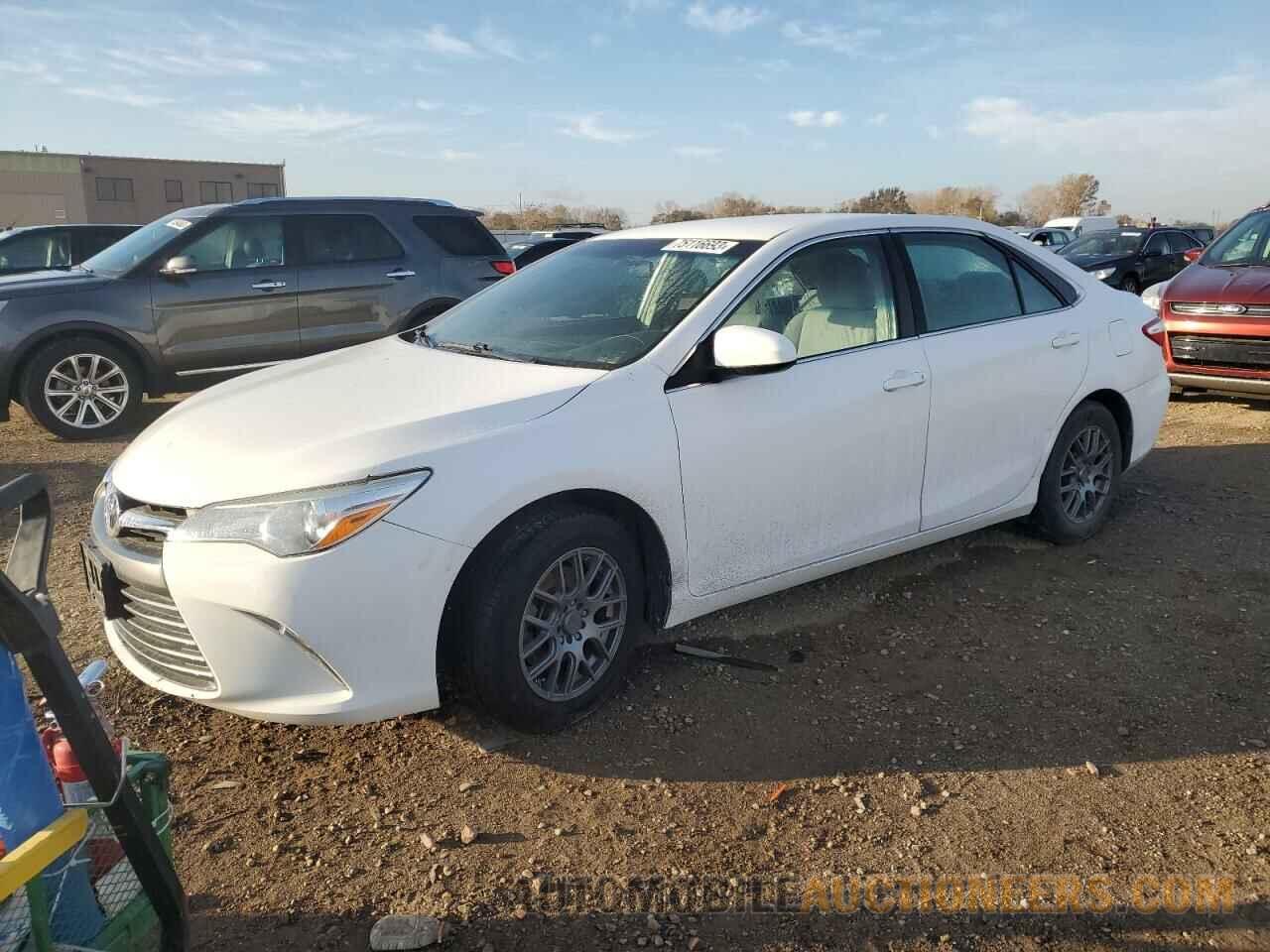 4T4BF1FK4FR453403 TOYOTA CAMRY 2015