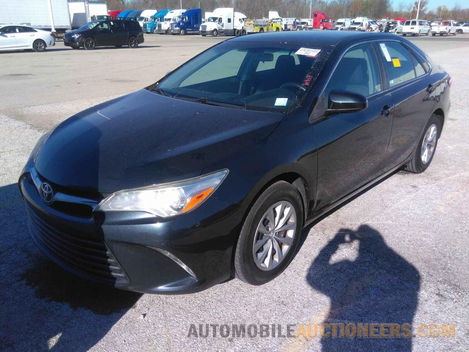 4T4BF1FK4FR462537 Toyota Camry 2015