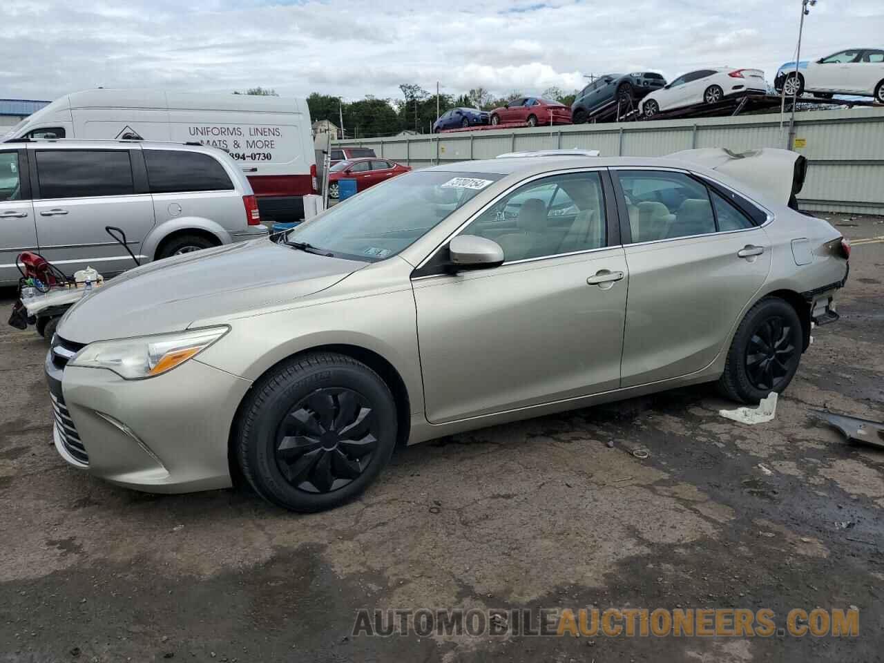 4T4BF1FK4FR472727 TOYOTA CAMRY 2015