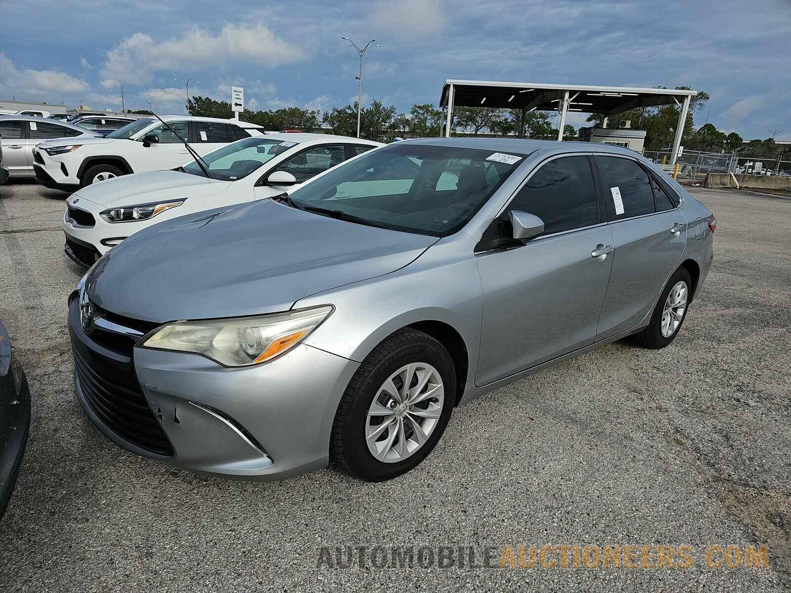 4T4BF1FK4GR562509 Toyota Camry 2016