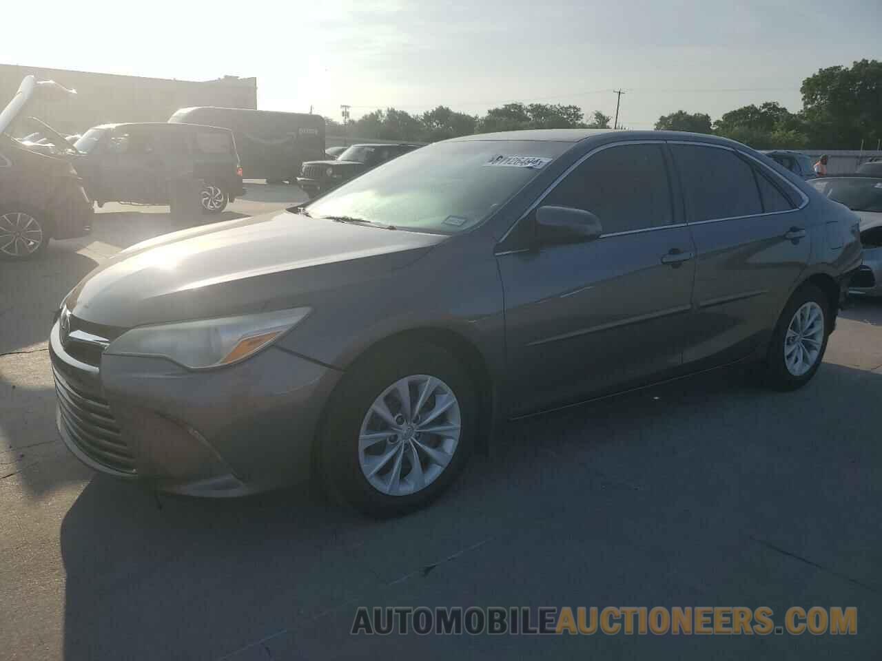 4T4BF1FK5FR452163 TOYOTA CAMRY 2015