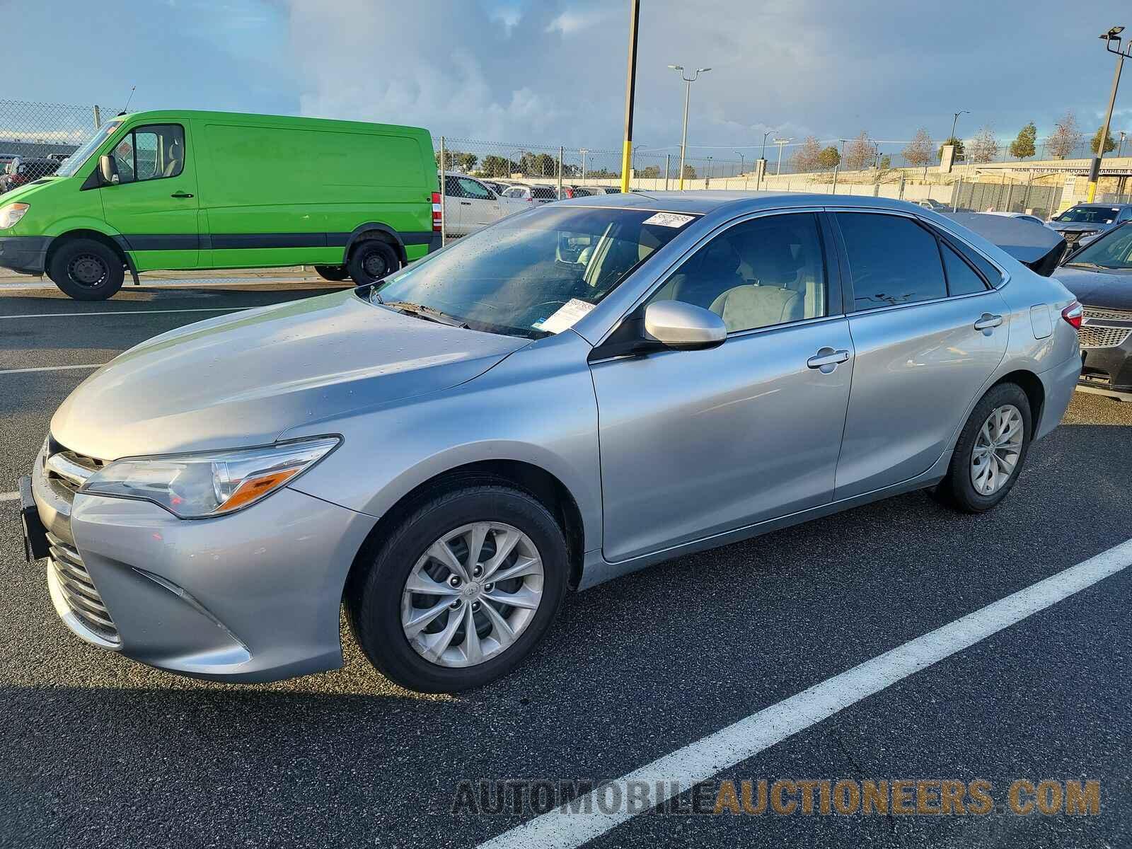 4T4BF1FK5GR554497 Toyota Camry 2016