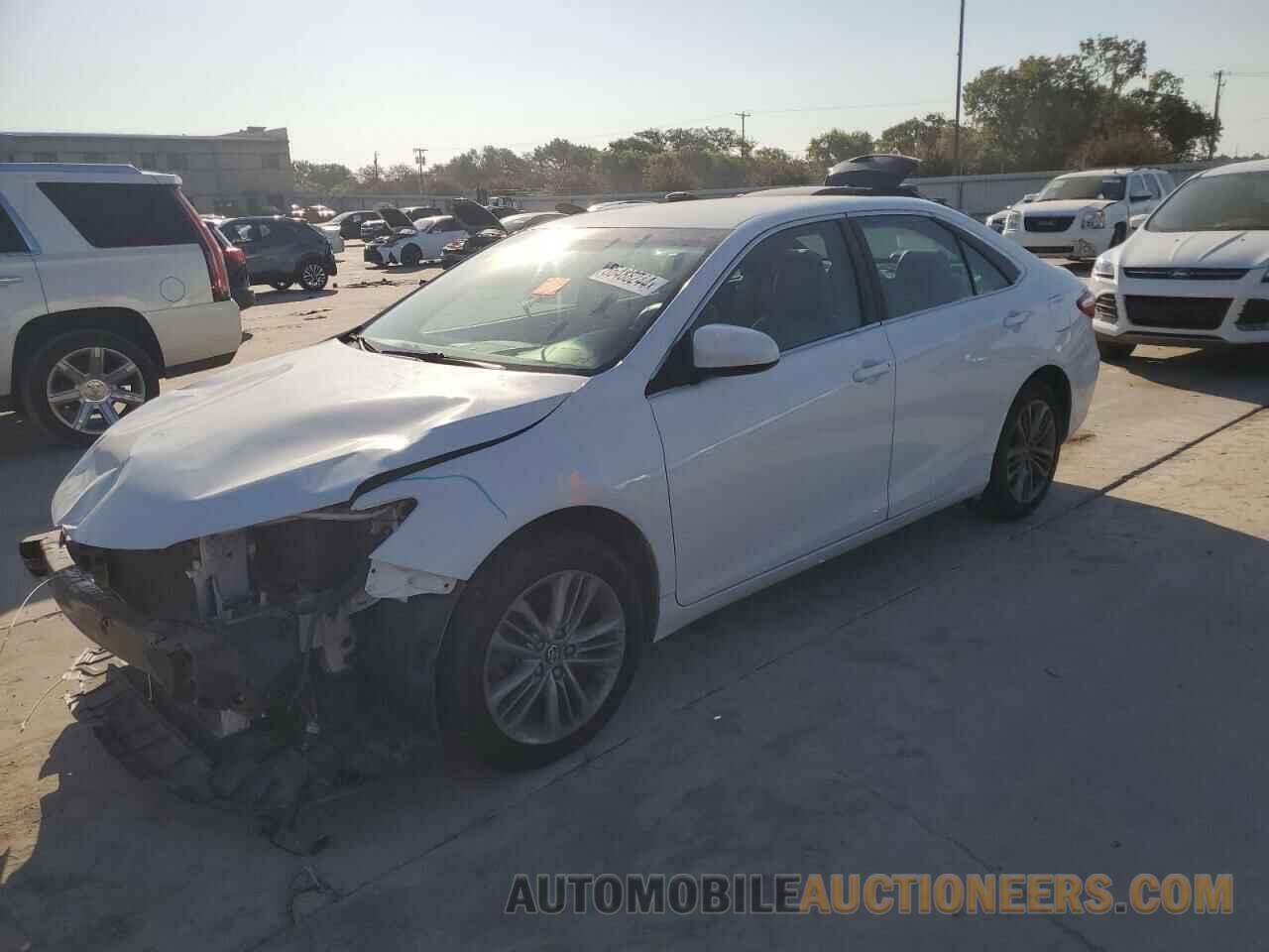 4T4BF1FK7FR460863 TOYOTA CAMRY 2015