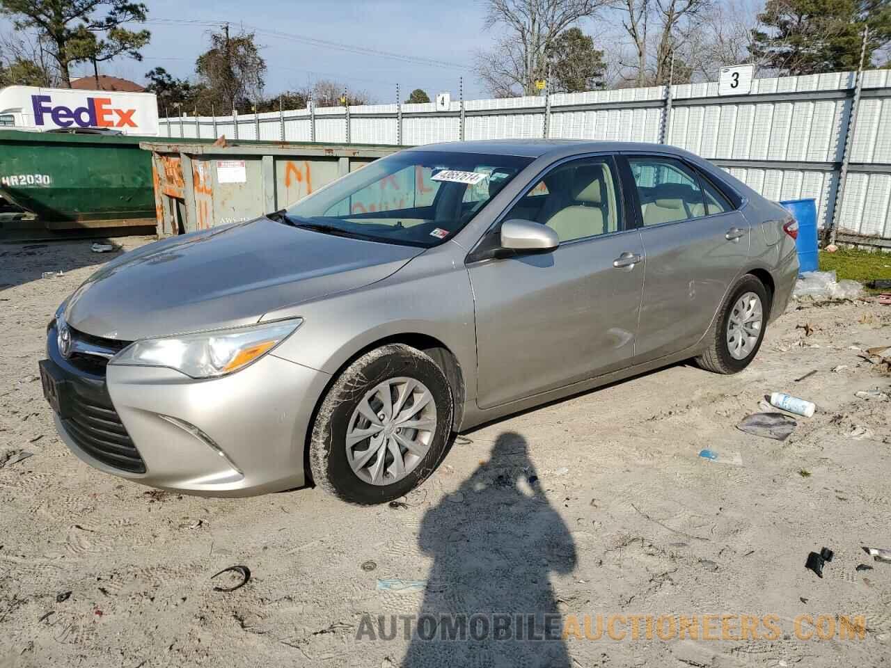 4T4BF1FK7FR475752 TOYOTA CAMRY 2015