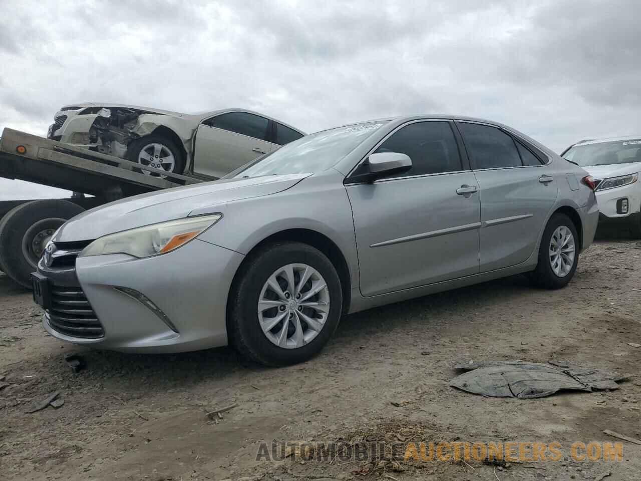 4T4BF1FK7FR482524 TOYOTA CAMRY 2015