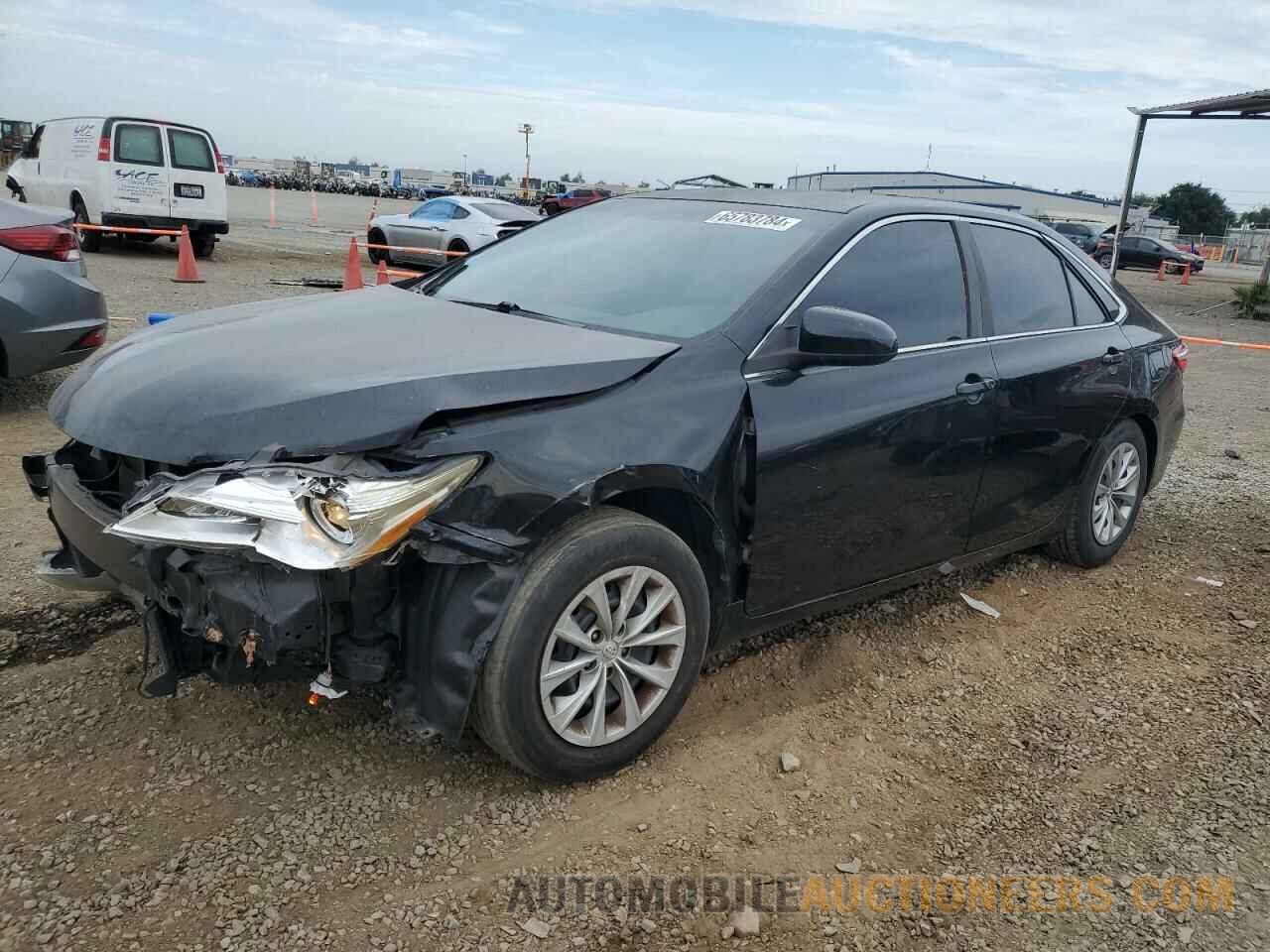 4T4BF1FK7FR501962 TOYOTA CAMRY 2015