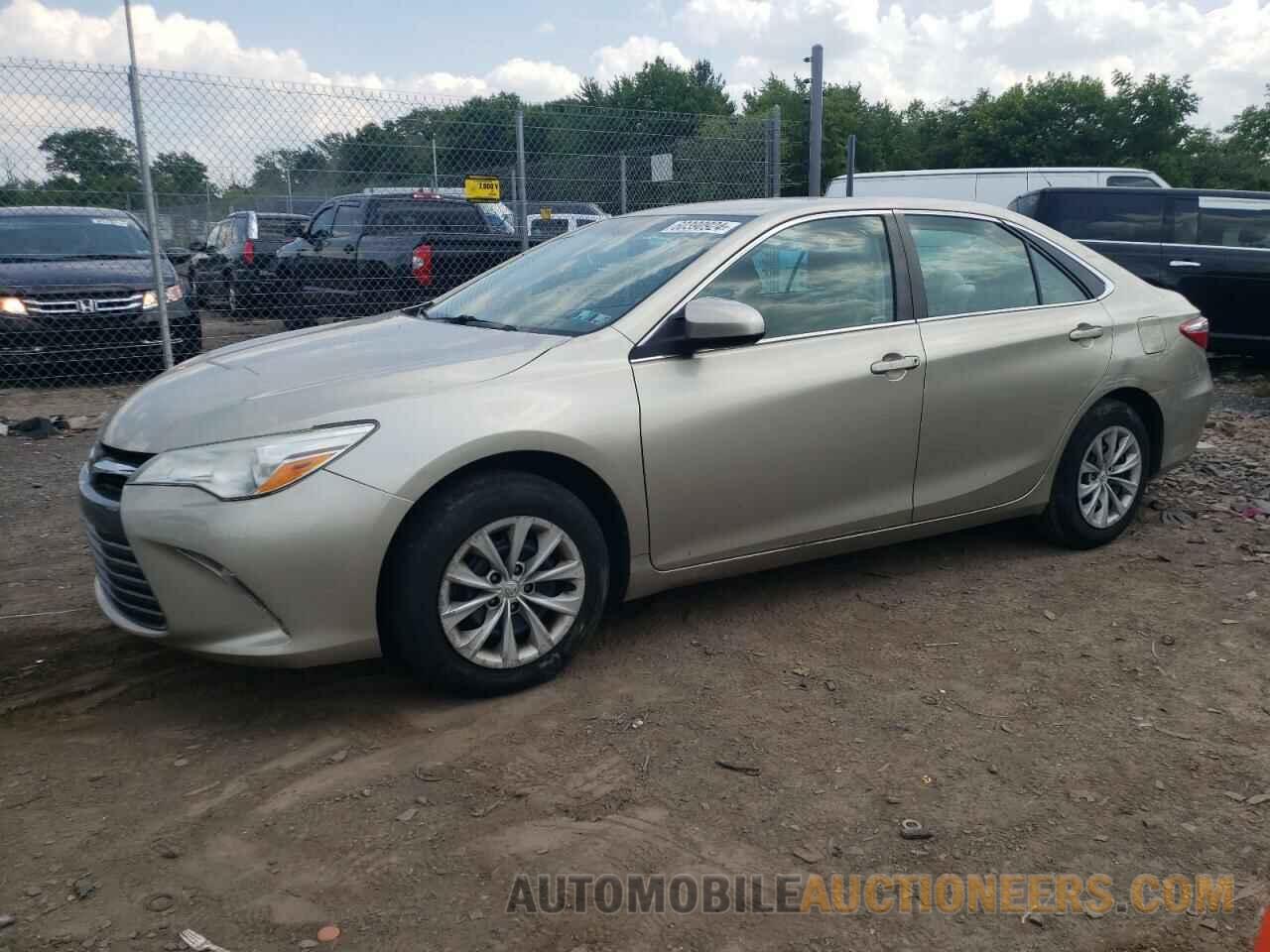 4T4BF1FK7FR502075 TOYOTA CAMRY 2015