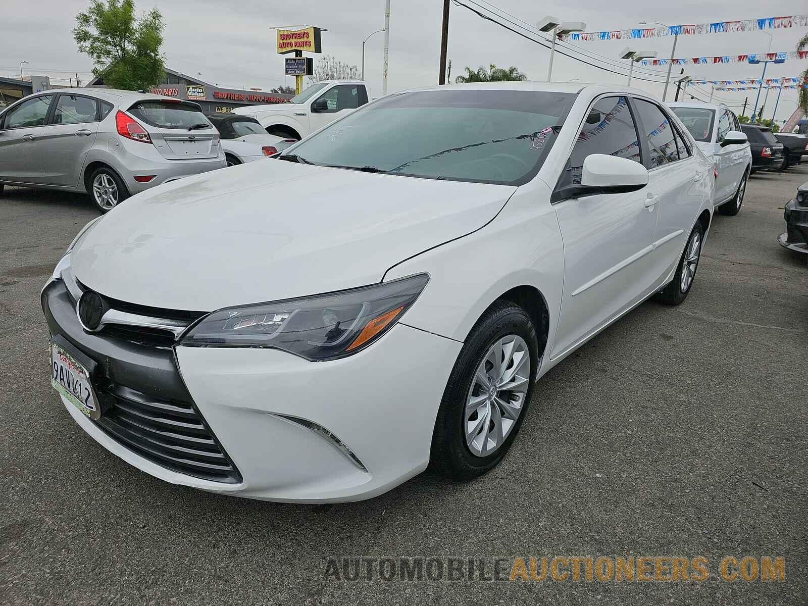 4T4BF1FK7GR562097 Toyota Camry 2016